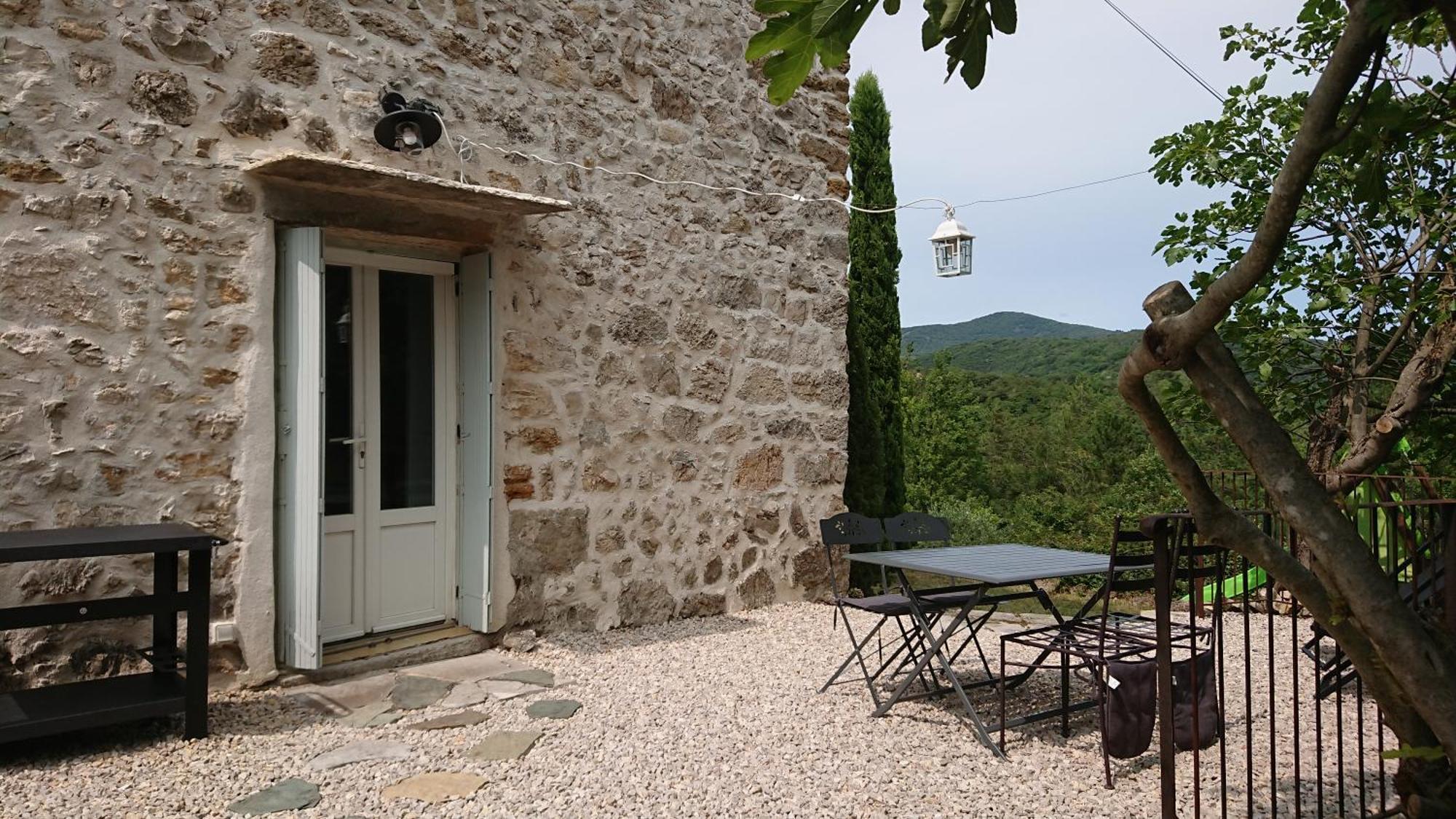 Gite En Cevennes Du Sud, Bergerie Restauree Au Rez De Jardin D'Une Bastide Avec Piscine, Vue Exceptionnelle, Authenticite Et Confort Saint-Laurent-le-Minier Екстериор снимка